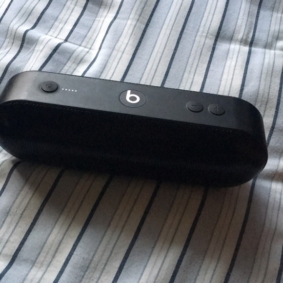 apple beats speaker